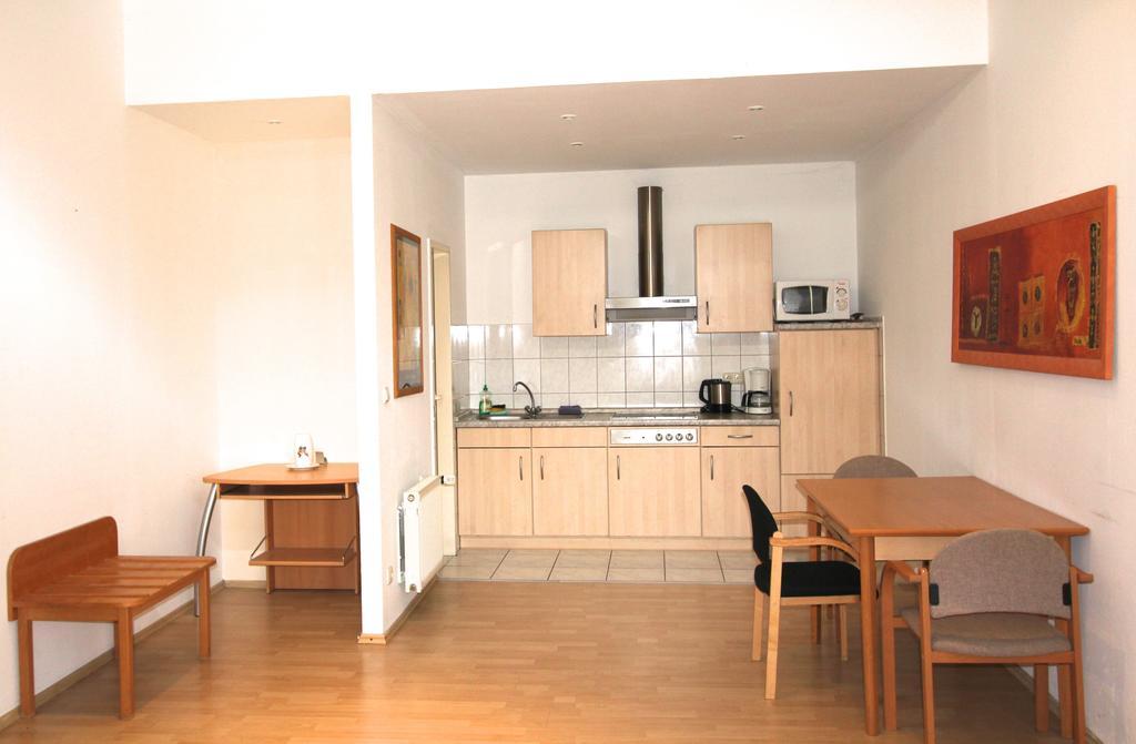 דיסלדורף Apartmenthaus Alt Graz חדר תמונה