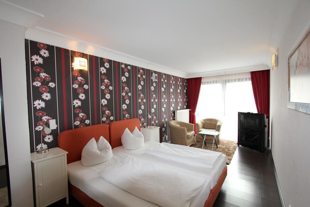 דיסלדורף Apartmenthaus Alt Graz חדר תמונה