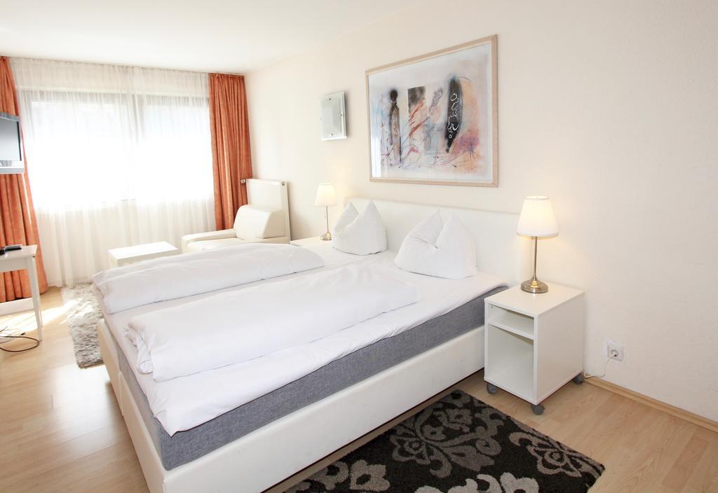 דיסלדורף Apartmenthaus Alt Graz מראה חיצוני תמונה