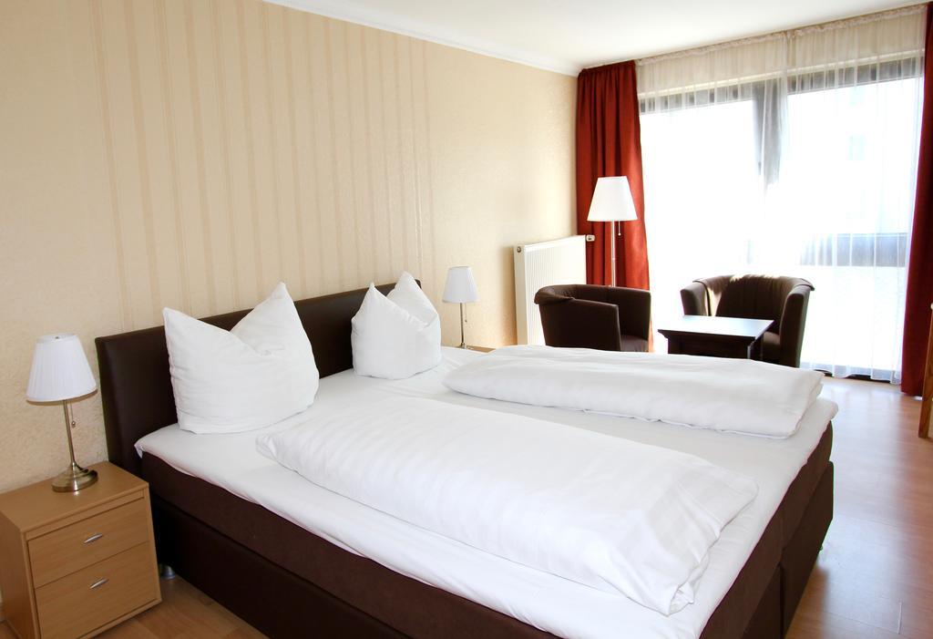 דיסלדורף Apartmenthaus Alt Graz מראה חיצוני תמונה