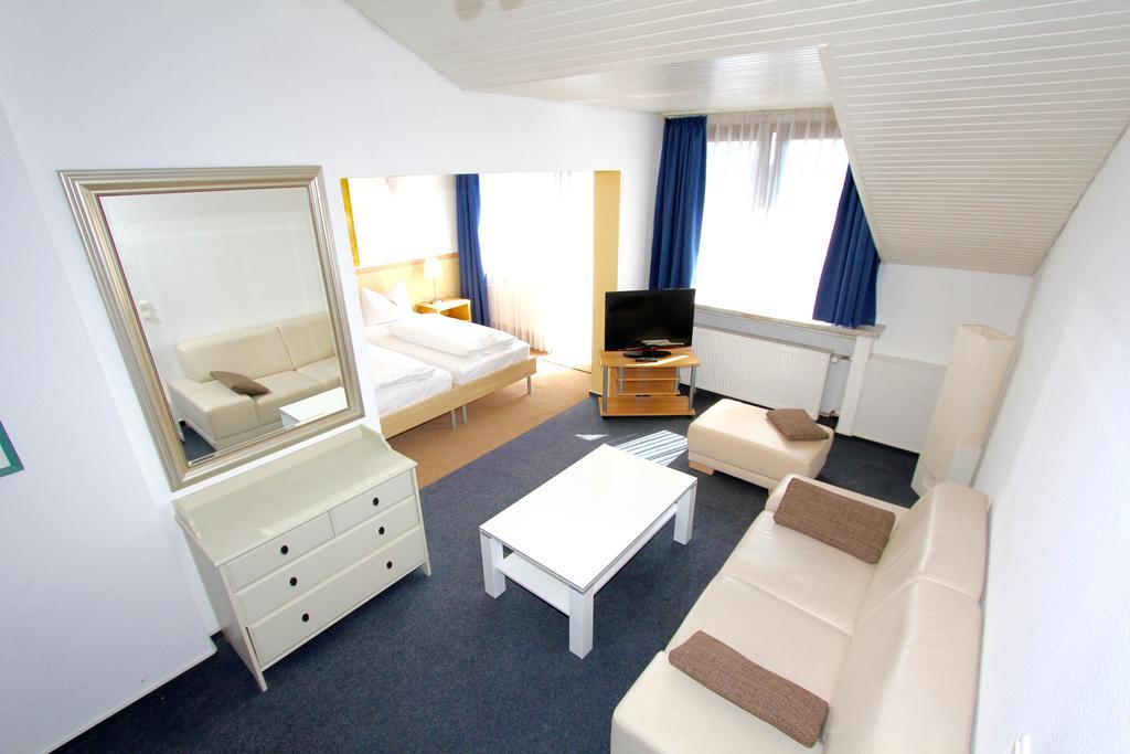 דיסלדורף Apartmenthaus Alt Graz מראה חיצוני תמונה