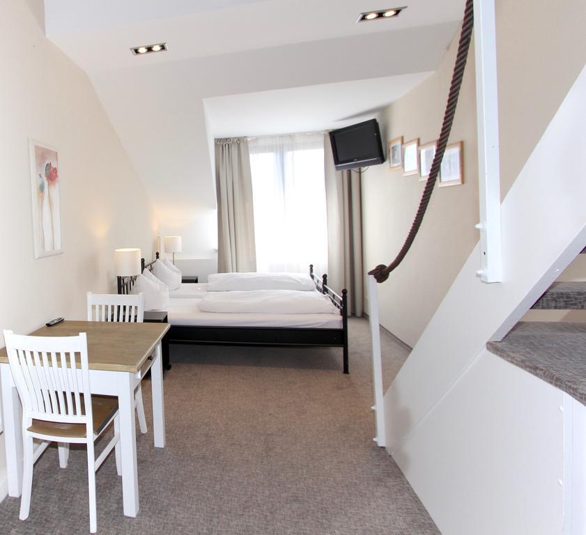 דיסלדורף Apartmenthaus Alt Graz מראה חיצוני תמונה